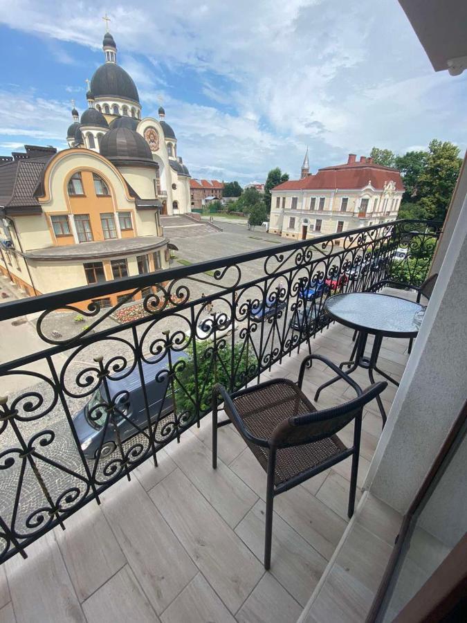 City Centre Apartment Kolomyia Exterior foto